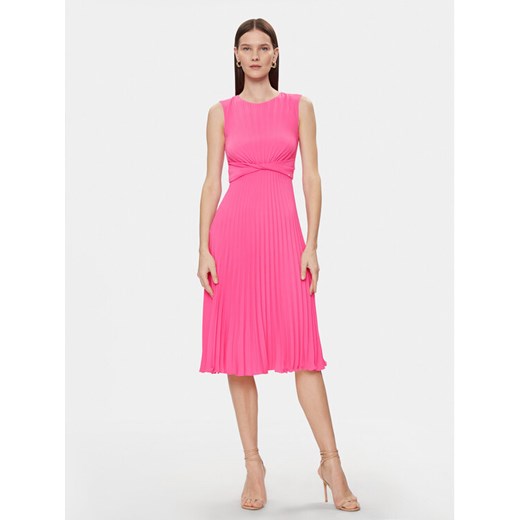 Nissa Sukienka koktajlowa RZ14841 Różowy Slim Fit ze sklepu MODIVO w kategorii Sukienki - zdjęcie 182703249