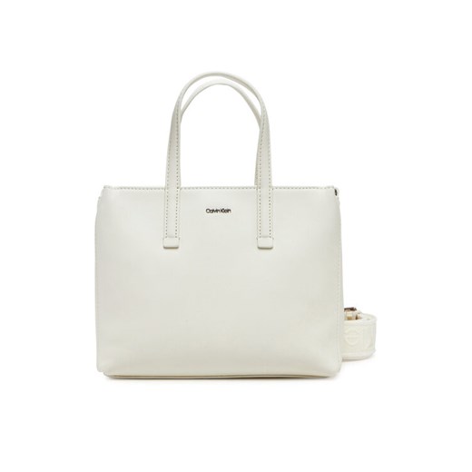 Calvin Klein Torebka Ck Must Small Tote K60K612904 Écru ze sklepu MODIVO w kategorii Torebki damskie - zdjęcie 182703358