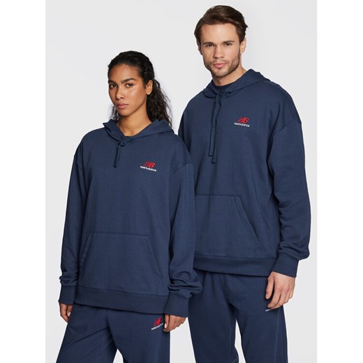New Balance Bluza Unisex UT21500 Granatowy Relaxed Fit ze sklepu MODIVO w kategorii Bluzy męskie - zdjęcie 182703457