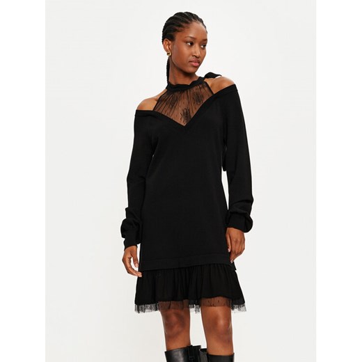 TWINSET Sukienka dzianinowa 242TP3020 Czarny Relaxed Fit ze sklepu MODIVO w kategorii Sukienki - zdjęcie 182703677