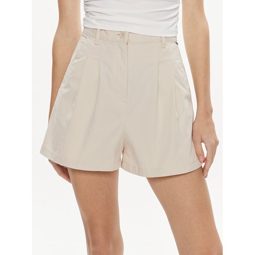 Tommy Jeans Szorty materiałowe Claire DW0DW17775 Beżowy Regular Fit ze sklepu MODIVO w kategorii Szorty - zdjęcie 182703708