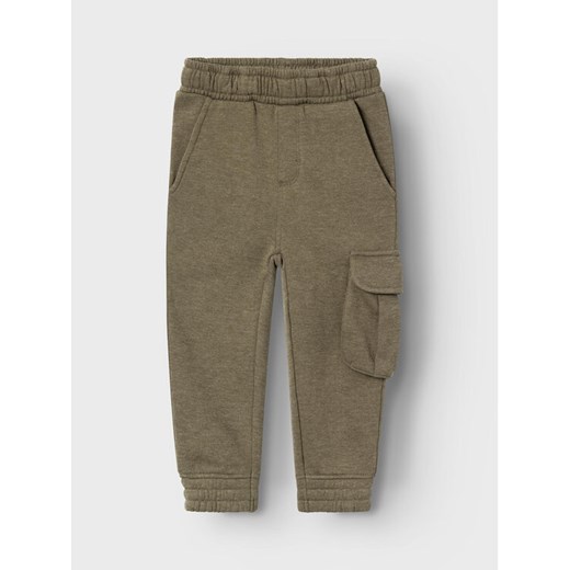 NAME IT Spodnie dresowe Varonto 13225459 Brązowy Regular Fit ze sklepu MODIVO w kategorii Spodnie i półśpiochy - zdjęcie 182705967