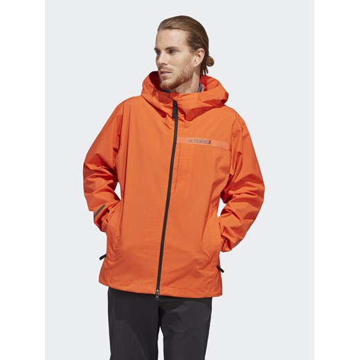 adidas Kurtka przeciwdeszczowa Terrex Multi RAIN.RDY HM4052 Pomarańczowy Regular Fit ze sklepu MODIVO w kategorii Kurtki męskie - zdjęcie 182706468