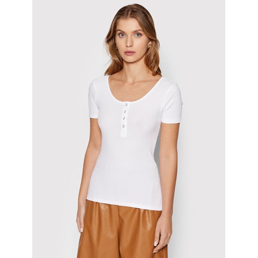 Pieces Bluzka Kitte 17101439 Biały Slim Fit ze sklepu MODIVO w kategorii Bluzki damskie - zdjęcie 182707128