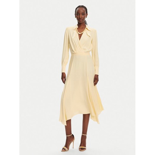 Elisabetta Franchi Sukienka koktajlowa AB86352E2 DC7 Żółty Regular Fit ze sklepu MODIVO w kategorii Sukienki - zdjęcie 182707165