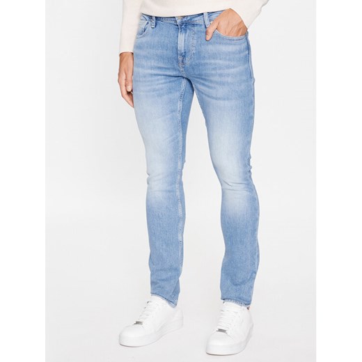 Guess Jeansy M2YAN1 D4Q43 Niebieski Skinny Fit ze sklepu MODIVO w kategorii Jeansy męskie - zdjęcie 182707526