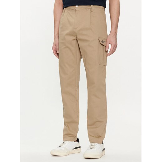 Aeronautica Militare Spodnie materiałowe 241PA1579CT3247 Beżowy Slim Fit ze sklepu MODIVO w kategorii Spodnie męskie - zdjęcie 182707578