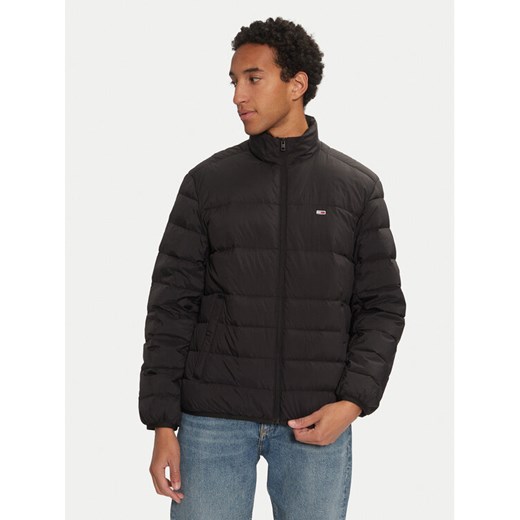 Tommy Jeans Kurtka puchowa DM0DM20686 Czarny Regular Fit ze sklepu MODIVO w kategorii Kurtki męskie - zdjęcie 182707768