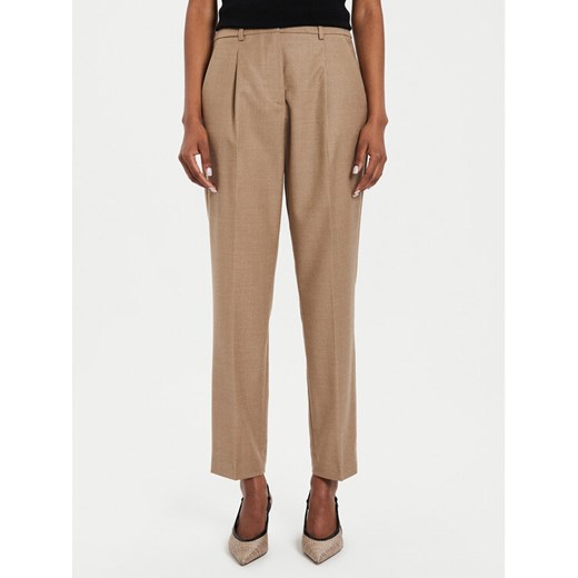 Weekend Max Mara Spodnie materiałowe Caldaia 2425136132 Beżowy Regular Fit ze sklepu MODIVO w kategorii Spodnie damskie - zdjęcie 182708587