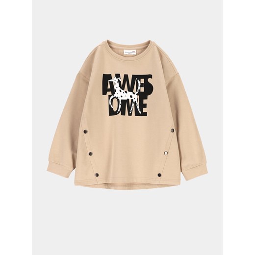 Coccodrillo Bluza ZC3132901MGK Beżowy Relaxed Fit ze sklepu MODIVO w kategorii Bluzy dziewczęce - zdjęcie 182709249