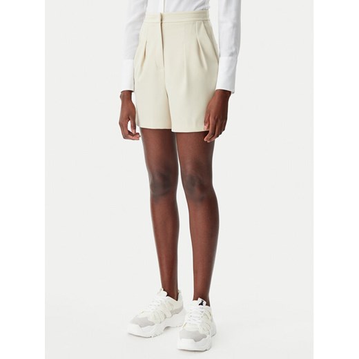 Patrizia Pepe Szorty materiałowe 8P0697/A545-B814 Beżowy Regular Fit ze sklepu MODIVO w kategorii Szorty - zdjęcie 182709427