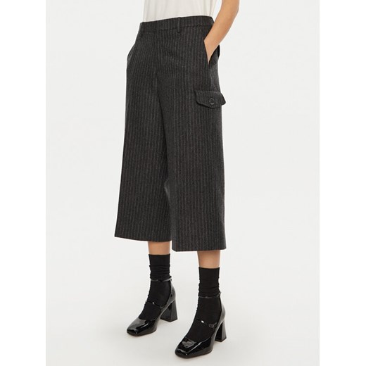 AMI PARIS Spodnie materiałowe FSO403.WV0048 Szary Regular Fit ze sklepu MODIVO w kategorii Spodnie damskie - zdjęcie 182710378