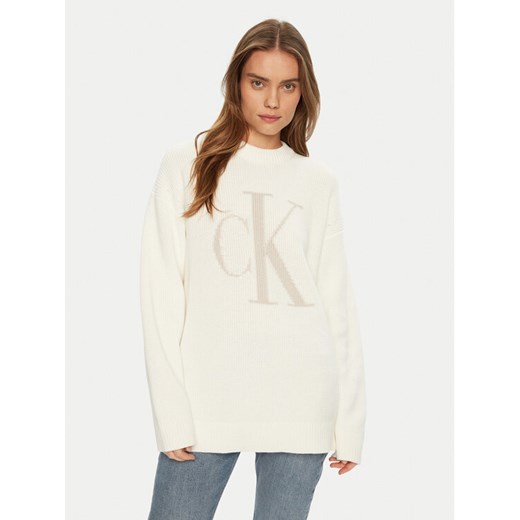 Calvin Klein Jeans Sweter Intrasia J20J224799 Écru Relaxed Fit ze sklepu MODIVO w kategorii Swetry damskie - zdjęcie 182711345