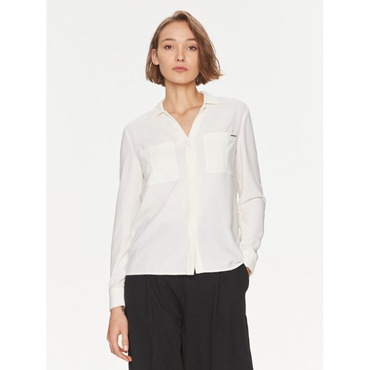 Calvin Klein Koszula K20K207019 Écru Regular Fit ze sklepu MODIVO w kategorii Koszule damskie - zdjęcie 182711928