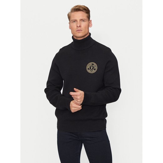 Versace Jeans Couture Golf 77GAFM07 Czarny Regular Fit ze sklepu MODIVO w kategorii Swetry męskie - zdjęcie 182713037
