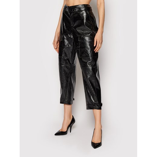 Ted Baker Spodnie z imitacji skóry Vinala 256835 Czarny Cropped Fit ze sklepu MODIVO w kategorii Spodnie damskie - zdjęcie 182713085