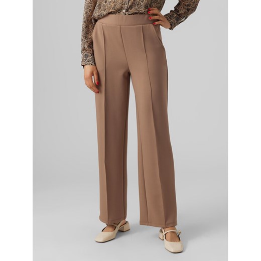 Vero Moda Spodnie materiałowe 10296830 Brązowy Relaxed Fit ze sklepu MODIVO w kategorii Spodnie damskie - zdjęcie 182714816