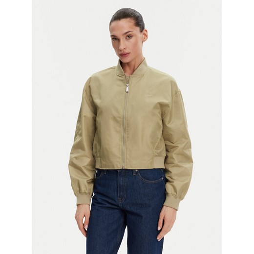 Calvin Klein Jeans Kurtka bomber Hero LV047B528G Beżowy Relaxed Fit ze sklepu MODIVO w kategorii Kurtki damskie - zdjęcie 182715638