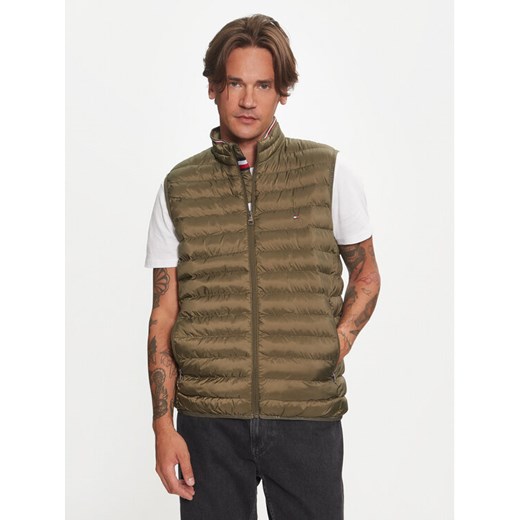 Tommy Hilfiger Kamizelka Core Circular MW0MW18762 Khaki Regular Fit ze sklepu MODIVO w kategorii Kamizelki męskie - zdjęcie 182717008
