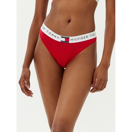 Tommy Hilfiger Stringi UW0UW06039 Czerwony ze sklepu MODIVO w kategorii Majtki damskie - zdjęcie 182718959