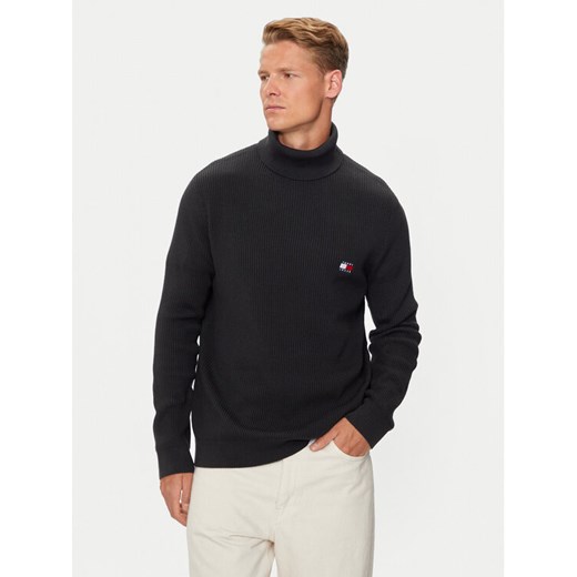 Tommy Jeans Golf Badge DM0DM19434 Czarny Slim Fit ze sklepu MODIVO w kategorii Swetry męskie - zdjęcie 182719366