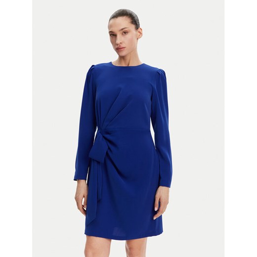 DKNY Sukienka koktajlowa DD4JGD35 Niebieski Regular Fit ze sklepu MODIVO w kategorii Sukienki - zdjęcie 182719559
