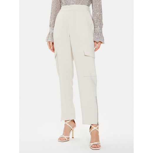 Karen by Simonsen Spodnie materiałowe Nina10104876 Beżowy Straight Fit ze sklepu MODIVO w kategorii Spodnie damskie - zdjęcie 182721538