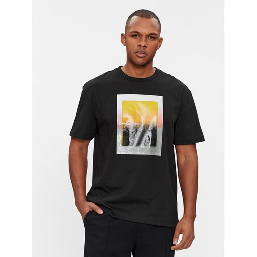 Calvin Klein T-Shirt Sense Layer K10K112394 Czarny Regular Fit ze sklepu MODIVO w kategorii T-shirty męskie - zdjęcie 182722257