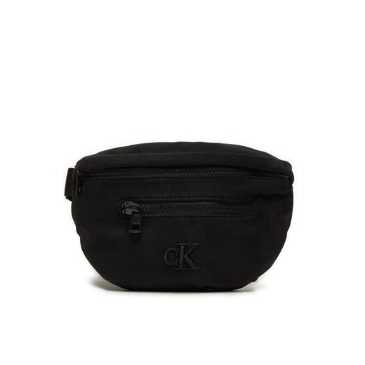 Calvin Klein Jeans Saszetka nerka Moleskin IU0IU00671 Czarny ze sklepu MODIVO w kategorii Saszetki - zdjęcie 182722819