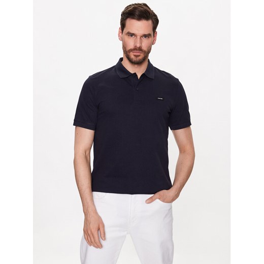 Calvin Klein Polo K10K111196 Granatowy Slim Fit ze sklepu MODIVO w kategorii T-shirty męskie - zdjęcie 182723008