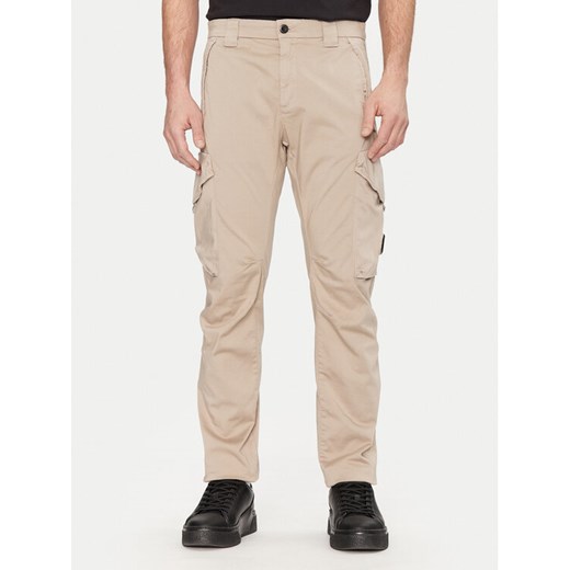C.P. Company Spodnie materiałowe 18CMPA058A005694G Khaki Regular Fit ze sklepu MODIVO w kategorii Spodnie męskie - zdjęcie 182723338