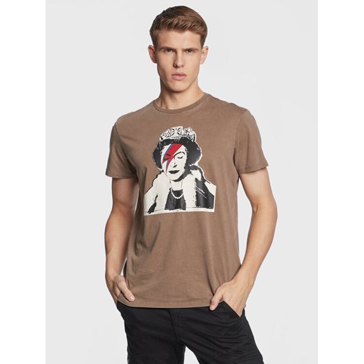Guess T-Shirt Queen M3RI1U KBDL0 Brązowy Regular Fit ze sklepu MODIVO w kategorii T-shirty męskie - zdjęcie 182723856