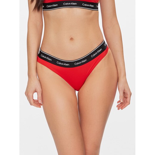 Calvin Klein Swimwear Dół od bikini KW0KW02428 Czerwony ze sklepu MODIVO w kategorii Stroje kąpielowe - zdjęcie 182724096