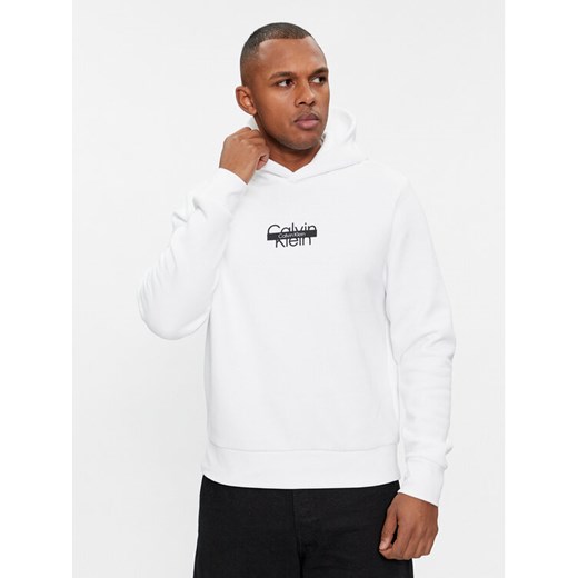 Calvin Klein Bluza Logo K10K112251 Biały Regular Fit ze sklepu MODIVO w kategorii Bluzy męskie - zdjęcie 182725357