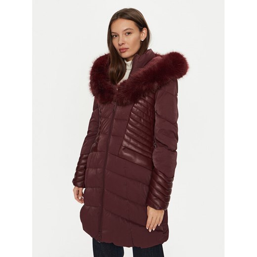 Guess Kurtka puchowa New Oxana W4BL61 WGLZ0 Bordowy Regular Fit ze sklepu MODIVO w kategorii Kurtki damskie - zdjęcie 182726729