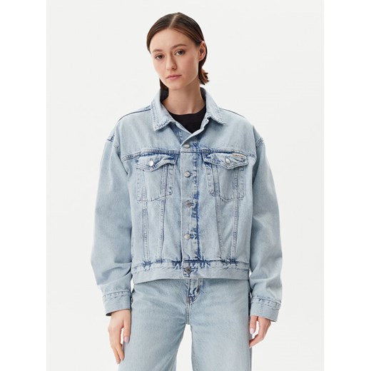 Calvin Klein Jeans Kurtka jeansowa J20J225186 Niebieski Boxy Fit ze sklepu MODIVO w kategorii Kurtki damskie - zdjęcie 182727498