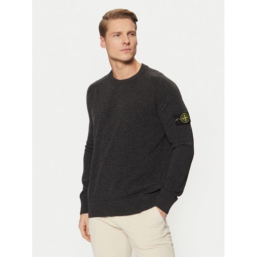 Stone Island Sweter 8115545B4 Szary Regular Fit ze sklepu MODIVO w kategorii Swetry męskie - zdjęcie 182727836