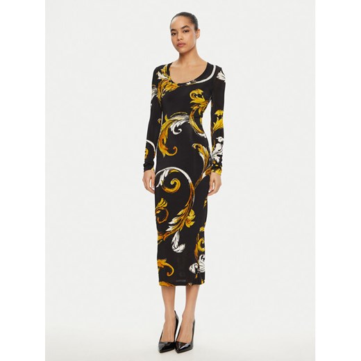 Versace Jeans Couture Sukienka codzienna 78HAO920 JS471 Czarny Regular Fit ze sklepu MODIVO w kategorii Sukienki - zdjęcie 182728468