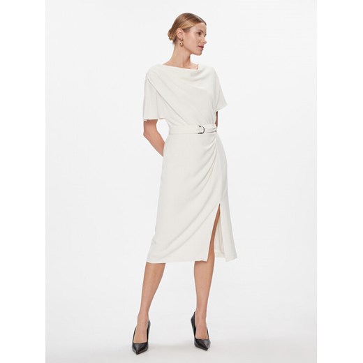 DKNY Sukienka codzienna DD3J233A Écru Regular Fit ze sklepu MODIVO w kategorii Sukienki - zdjęcie 182728698