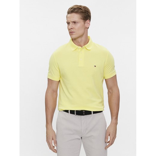 Tommy Hilfiger Polo 1985 MW0MW17771 Żółty Regular Fit ze sklepu MODIVO w kategorii T-shirty męskie - zdjęcie 182729265