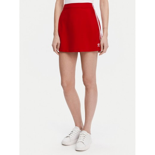 adidas Spódnica trapezowa adicolor 3-Stripes JD0282 Czerwony Regular Fit ze sklepu MODIVO w kategorii Spódnice - zdjęcie 182730179