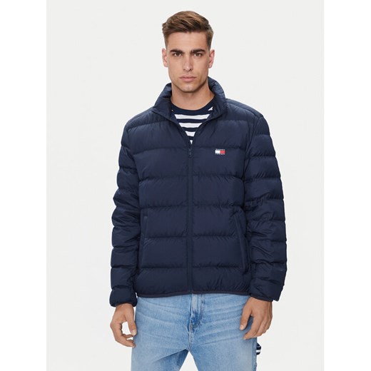 Tommy Jeans Kurtka puchowa Flag DM0DM19614 Granatowy Regular Fit ze sklepu MODIVO w kategorii Kurtki męskie - zdjęcie 182730868