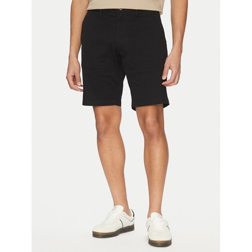 Tommy Hilfiger Szorty materiałowe Harlem MW0MW23568 Czarny Regular Fit ze sklepu MODIVO w kategorii Spodenki męskie - zdjęcie 182731229