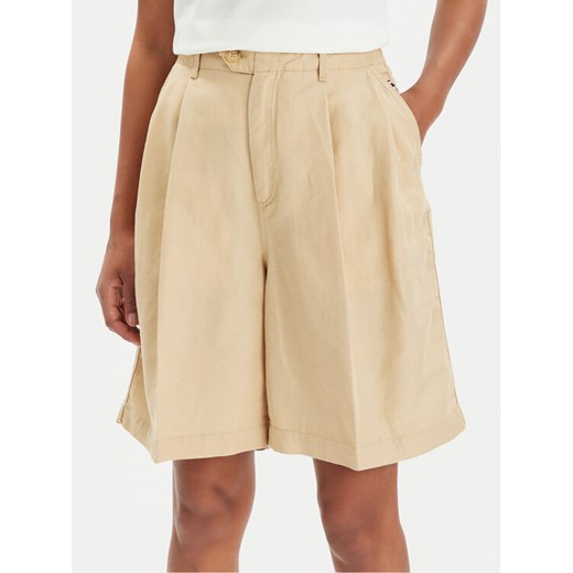 Tommy Hilfiger Bermudy WW0WW41771 Beżowy Relaxed Fit ze sklepu MODIVO w kategorii Szorty - zdjęcie 182731428