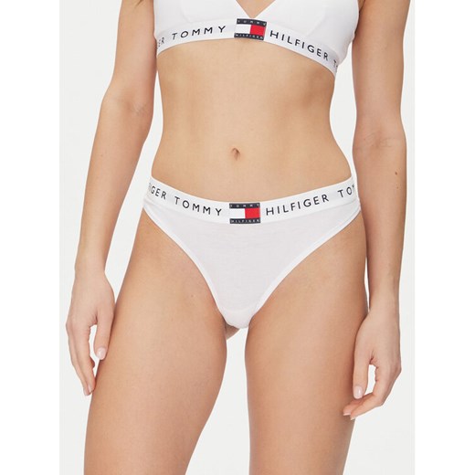 Tommy Hilfiger Stringi UW0UW06039 Biały ze sklepu MODIVO w kategorii Majtki damskie - zdjęcie 182731506