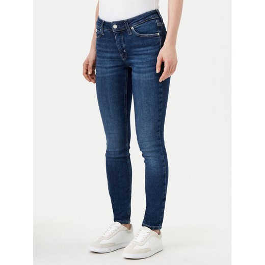 Calvin Klein Jeans Jeansy J20J224491 Granatowy Skinny Fit ze sklepu MODIVO w kategorii Jeansy damskie - zdjęcie 182731667