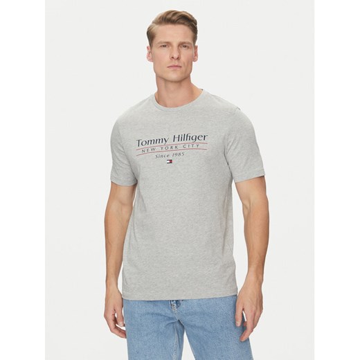Tommy Hilfiger T-Shirt Center Stack MW0MW38621 Szary Regular Fit ze sklepu MODIVO w kategorii T-shirty męskie - zdjęcie 182734188