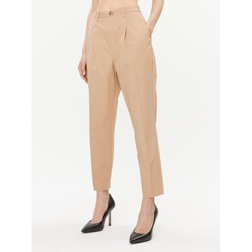Ted Baker Spodnie materiałowe Maryiah 271688 Beżowy Regular Fit ze sklepu MODIVO w kategorii Spodnie damskie - zdjęcie 182734255