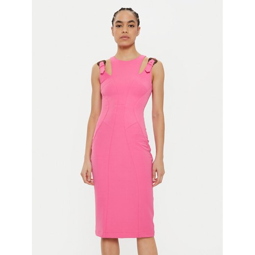 Versace Jeans Couture Sukienka koktajlowa 78HAO913 N0356 Różowy Regular Fit ze sklepu MODIVO w kategorii Sukienki - zdjęcie 182735066