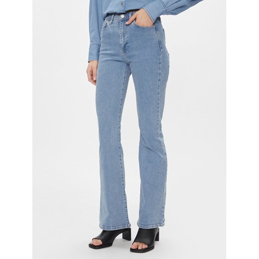 Tommy Jeans Jeansy Sylvia Hgh Flr Cg4239 DW0DW17293 Granatowy Regular Fit ze sklepu MODIVO w kategorii Jeansy damskie - zdjęcie 182735427